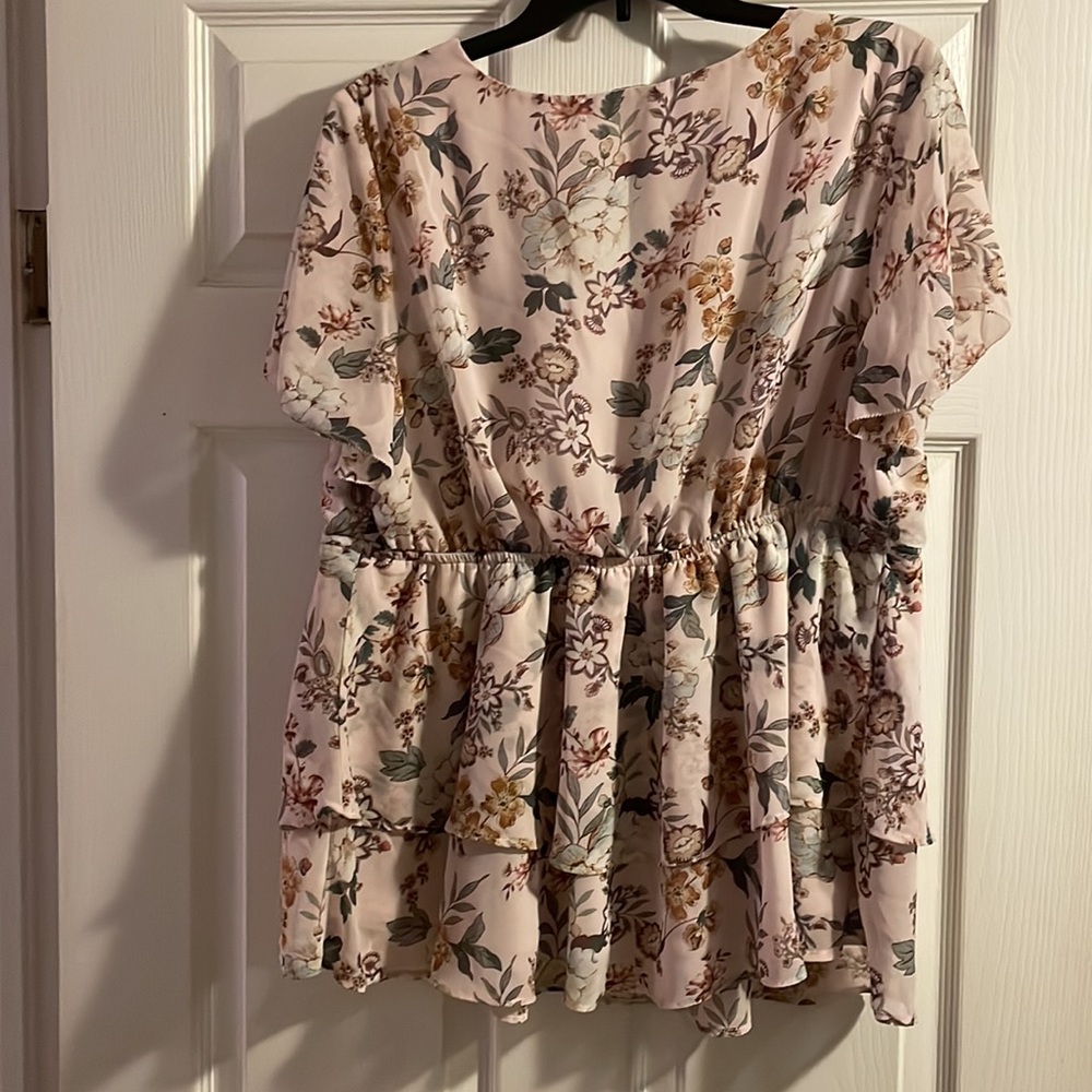 Torrid blouse - Picture 3 of 3